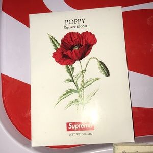 Supreme poppy seeds